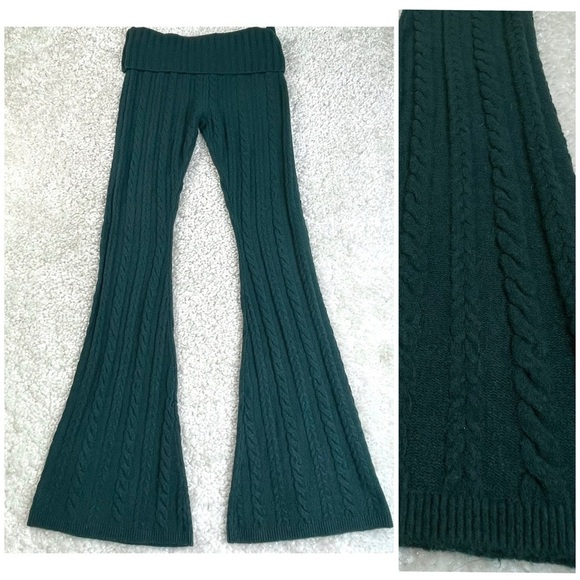 Victoria's Secret Pants - Women's Green Cable Knit Flare Pants